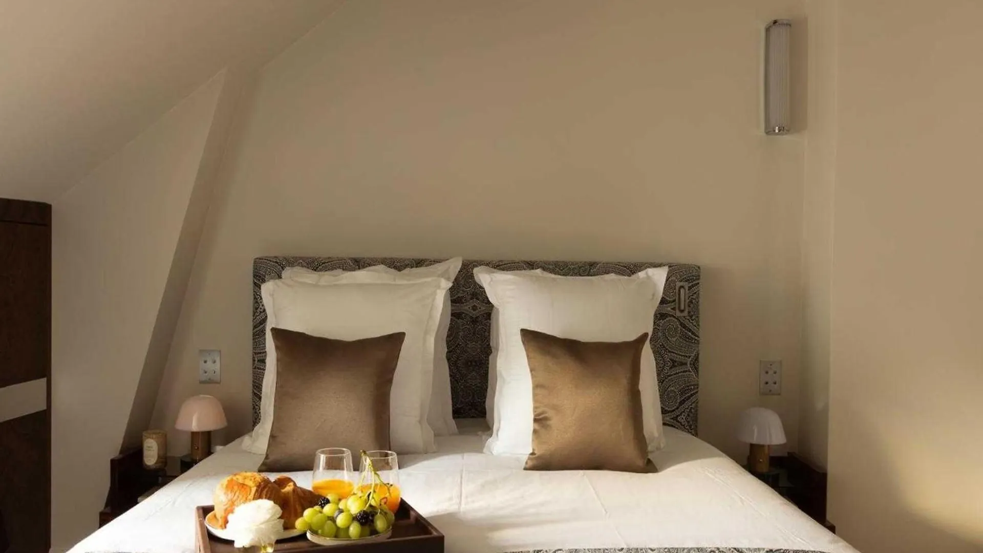 Palais Bourbon Hotel - Room 51- 2P - Invalides Paris Appartement